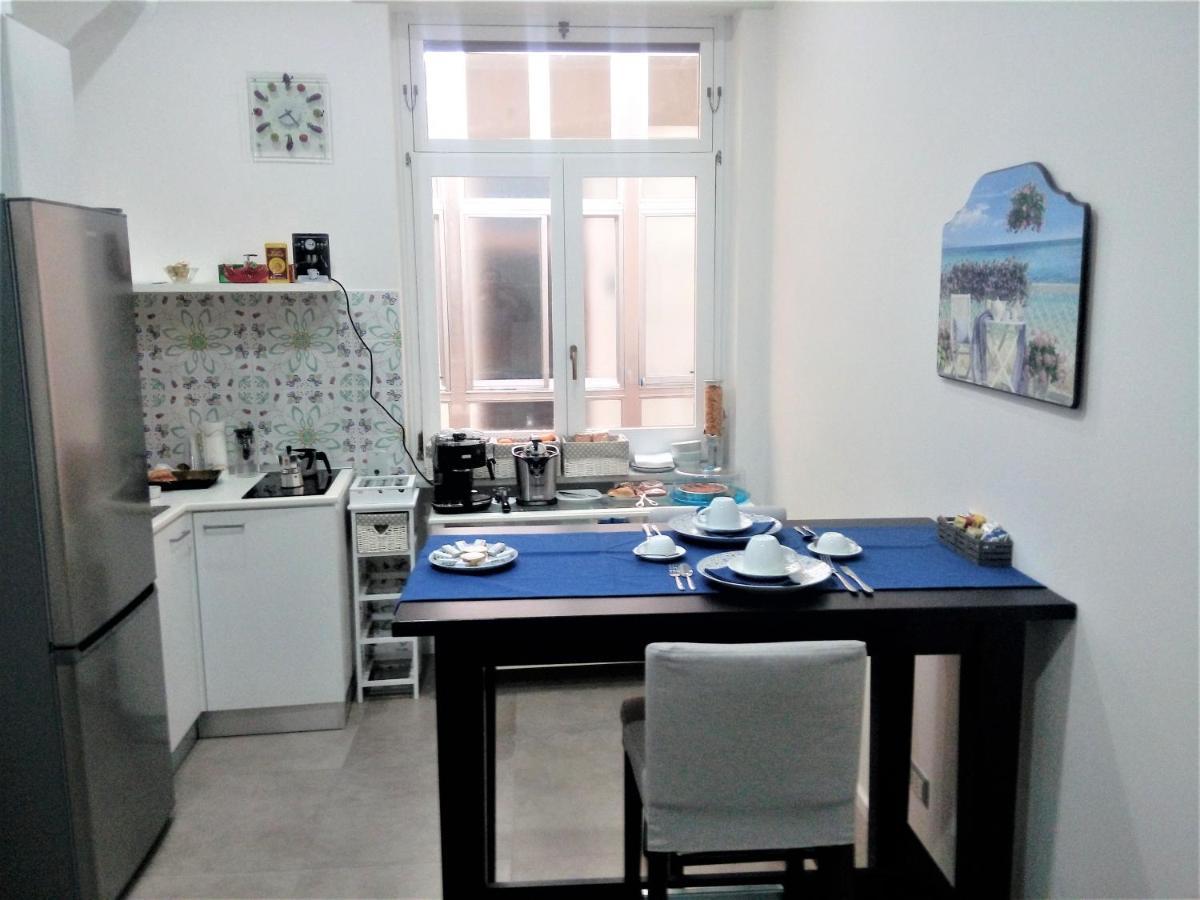 نابولي Symposion B&B Apart المظهر الخارجي الصورة