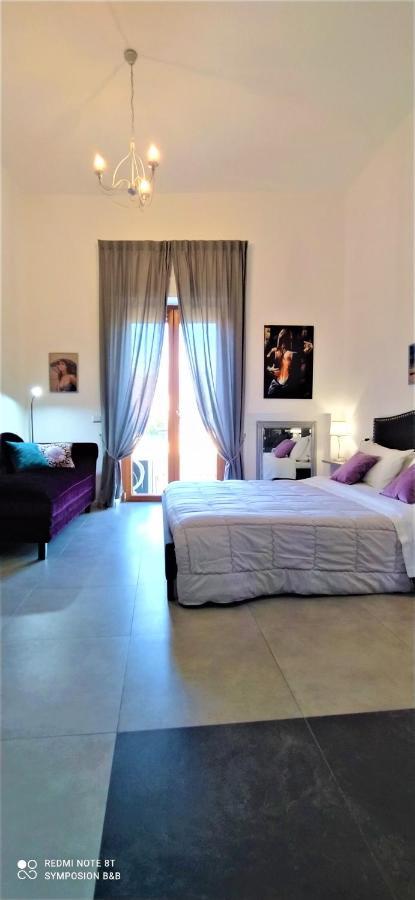 نابولي Symposion B&B Apart المظهر الخارجي الصورة